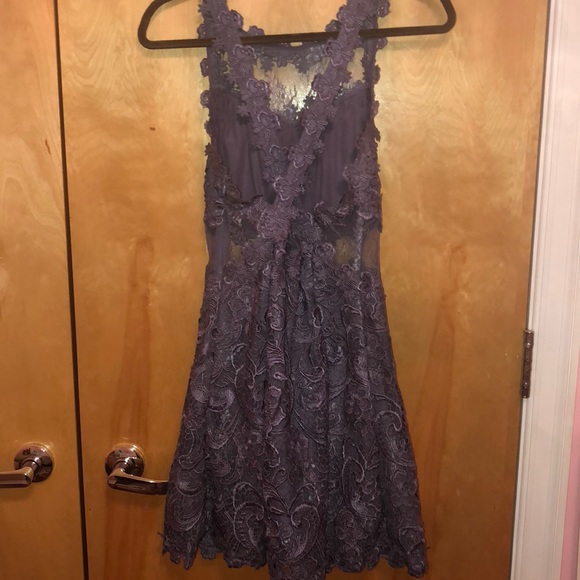 TOPSHOP LACE DRESS - Picture 3 of 7